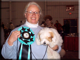 Coton Aurora wins Best in Show puppy